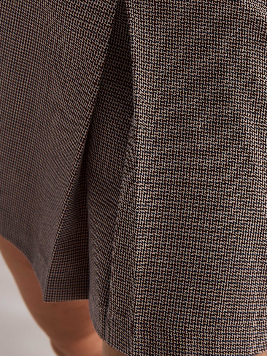 Pleated Mini Skirt with Zip Closure