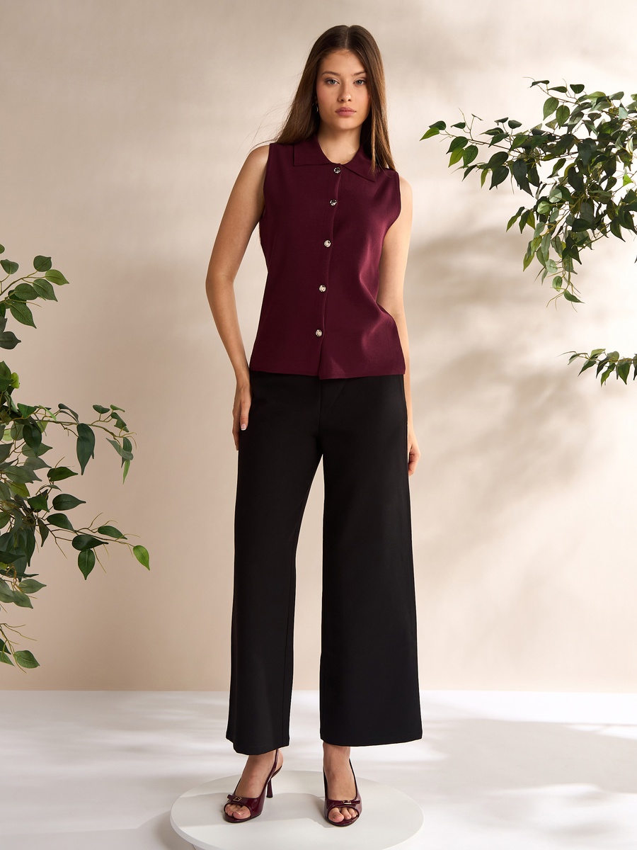Plain Collared Sleeveless Top