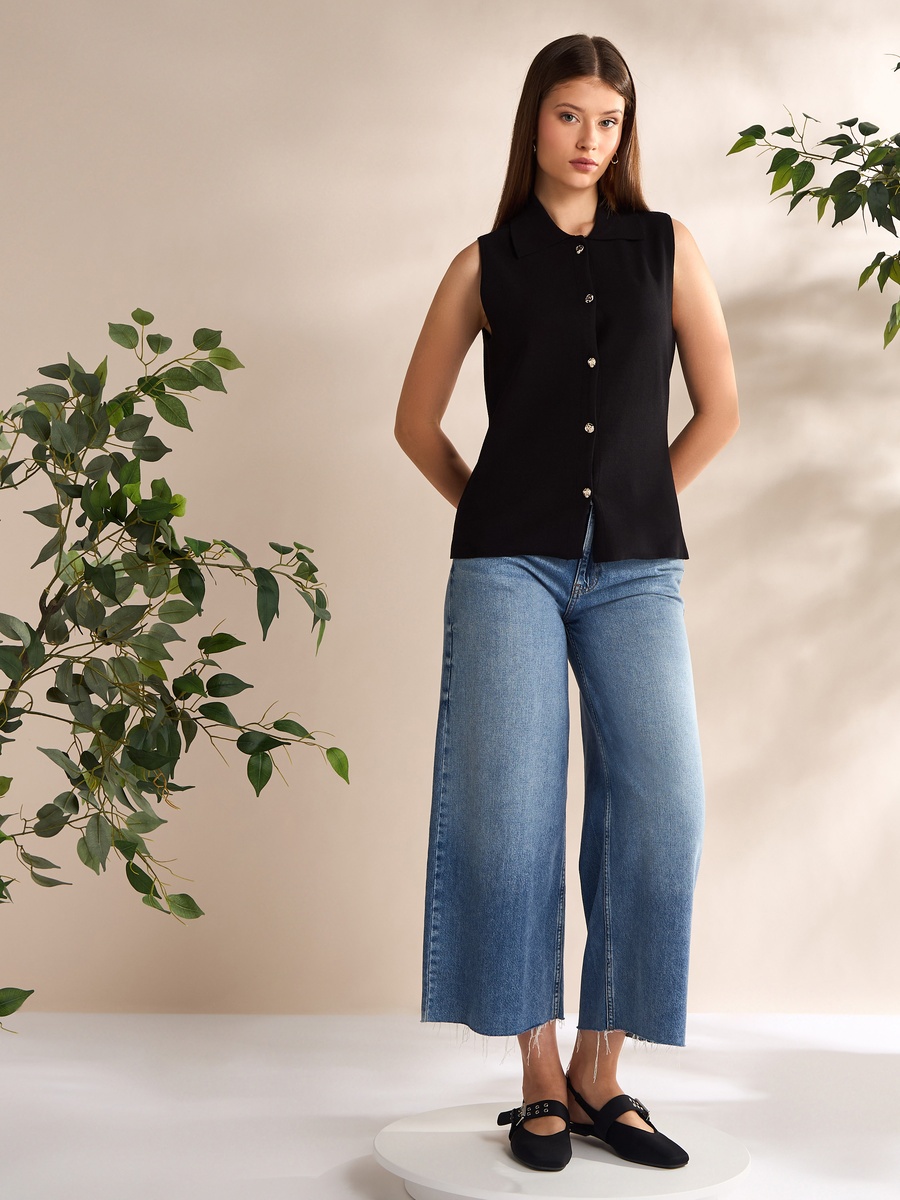 Plain Sleeveless Collared Waist Coat