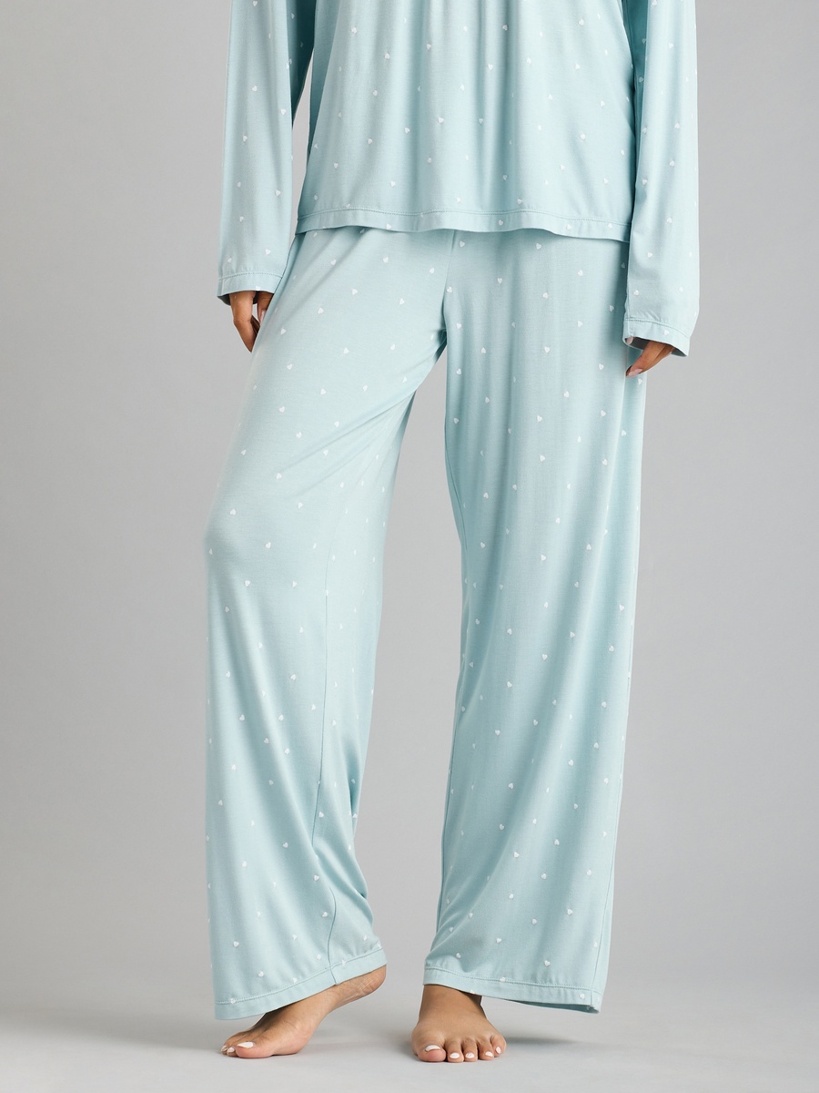 All-Over Heart Print Pintuck Top and Pyjama Set