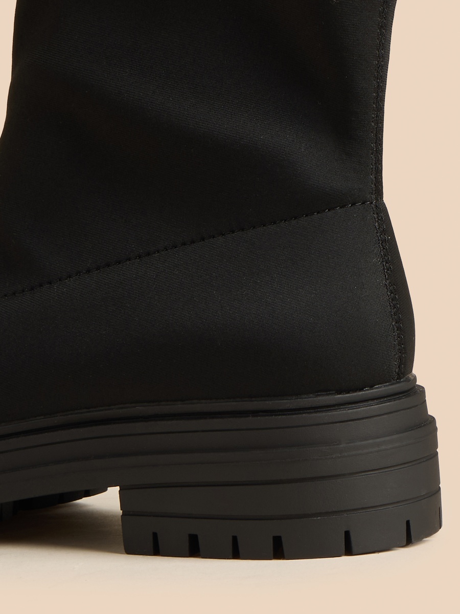 Plain Ankle Boots with Zip Closure