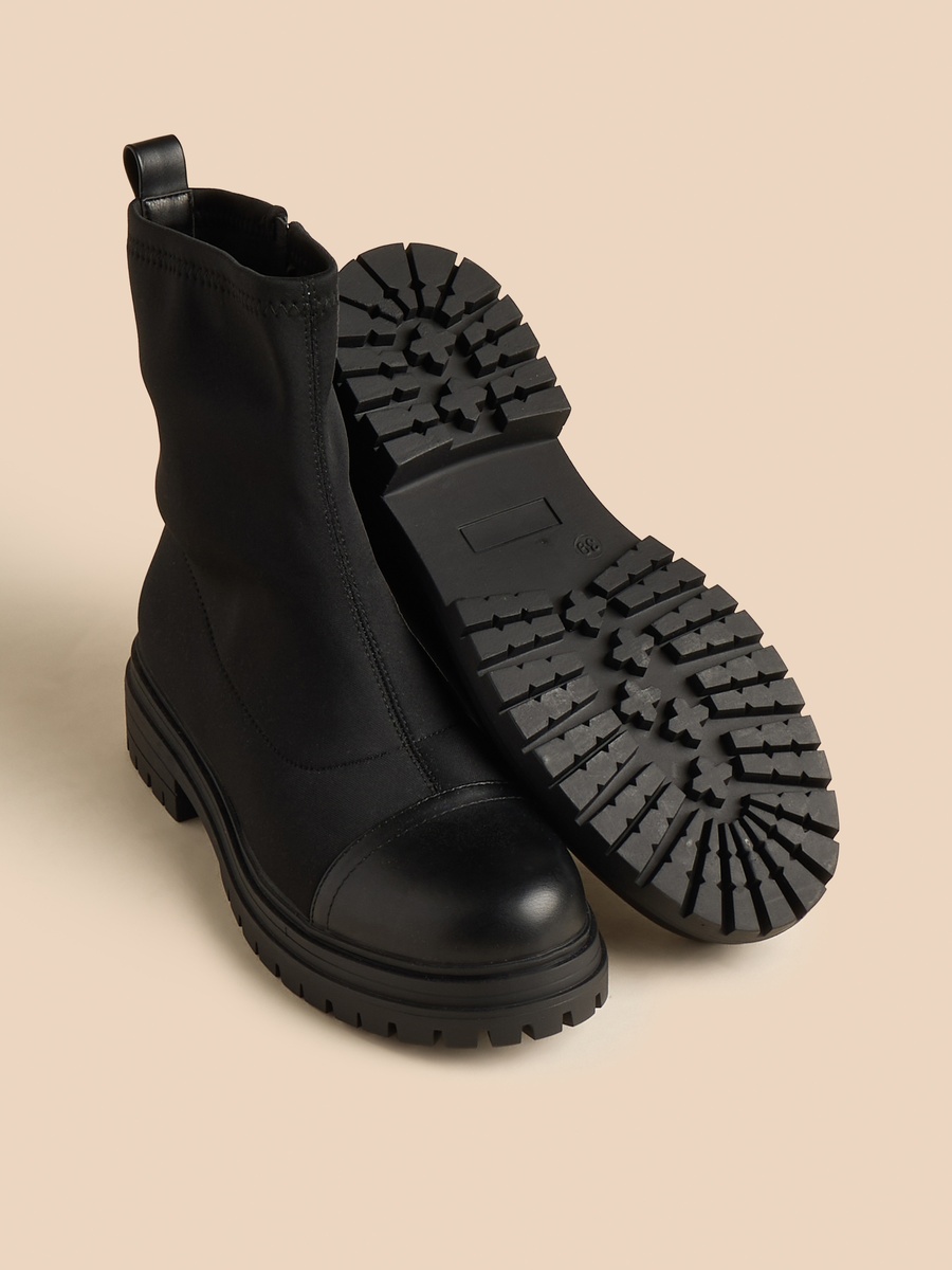 Plain Ankle Boots with Zip Closure