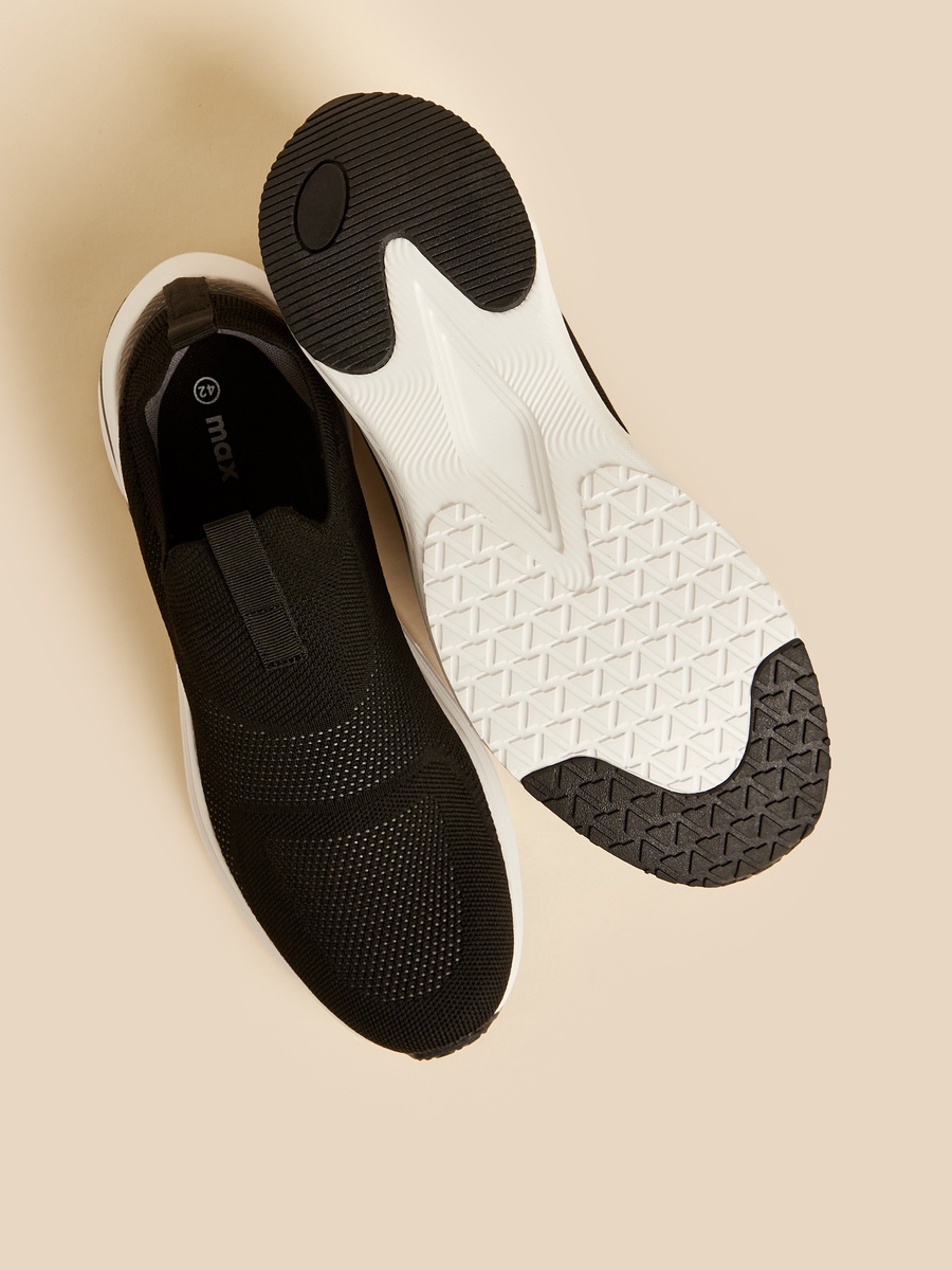 Textured Slip-On Sports Shoes
