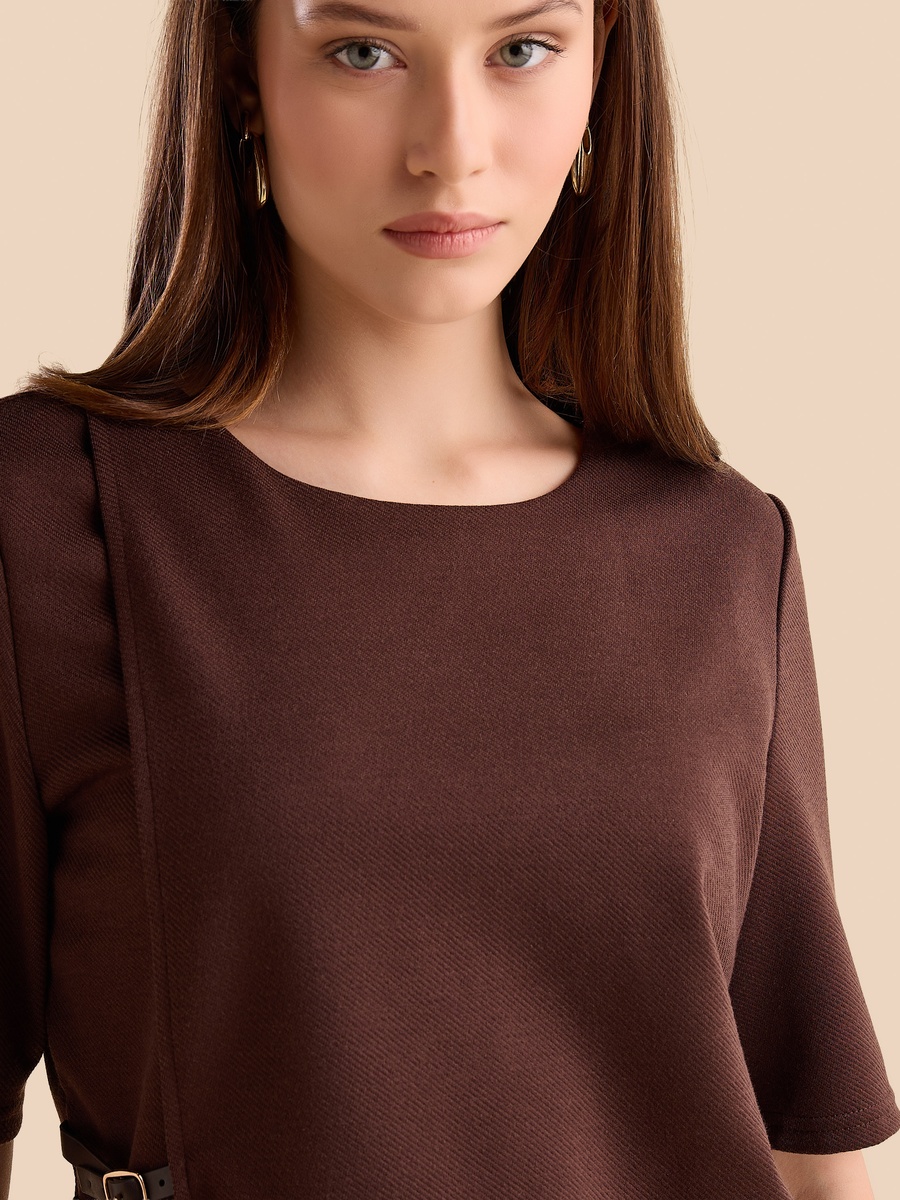 Plain Buckle Accent Top