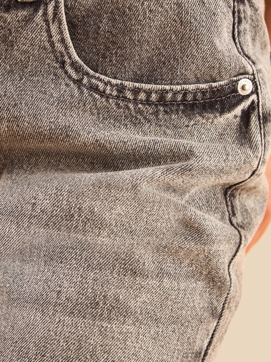 Wide Leg Cropped Jeans