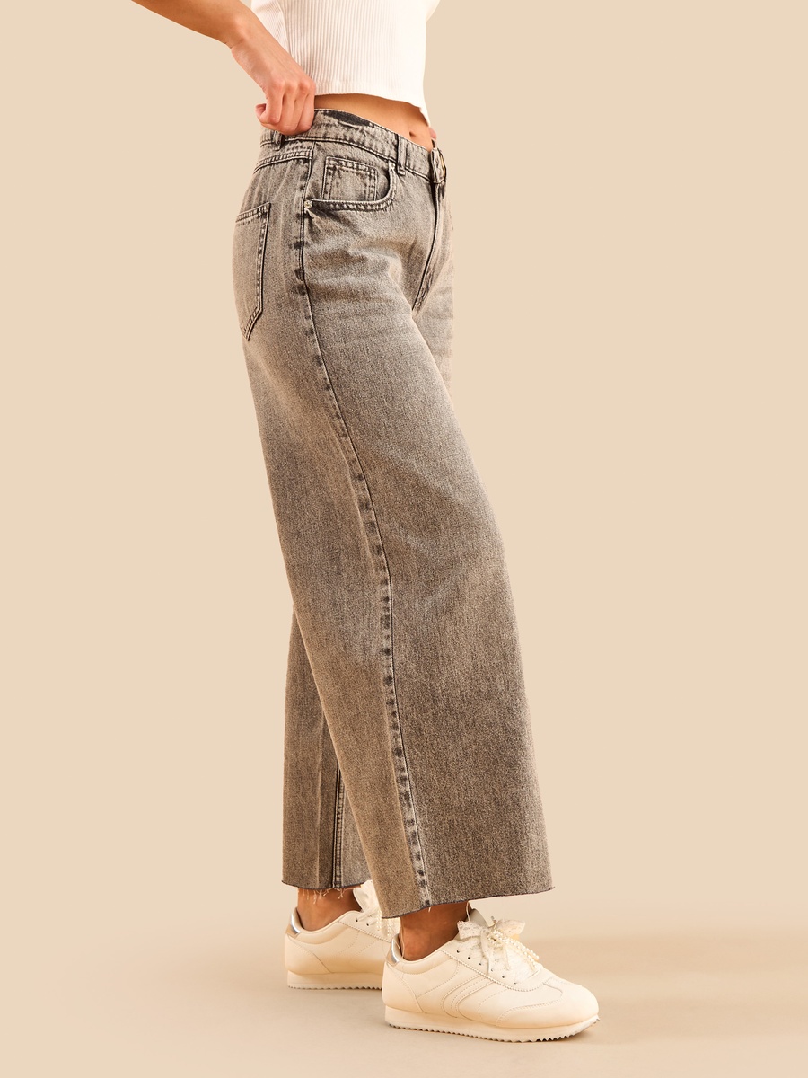 Wide Leg Cropped Jeans