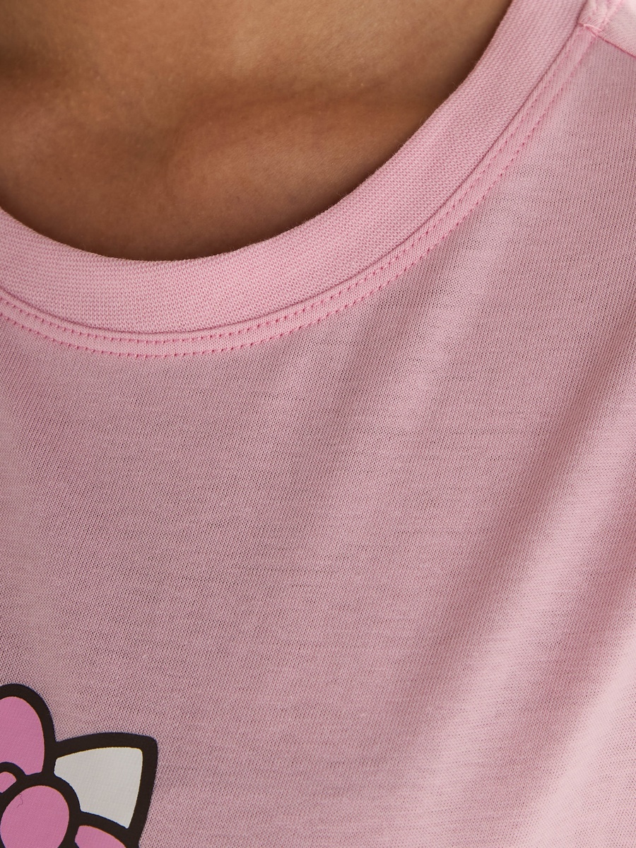 Hello Kitty and Friends Print T-Shirt