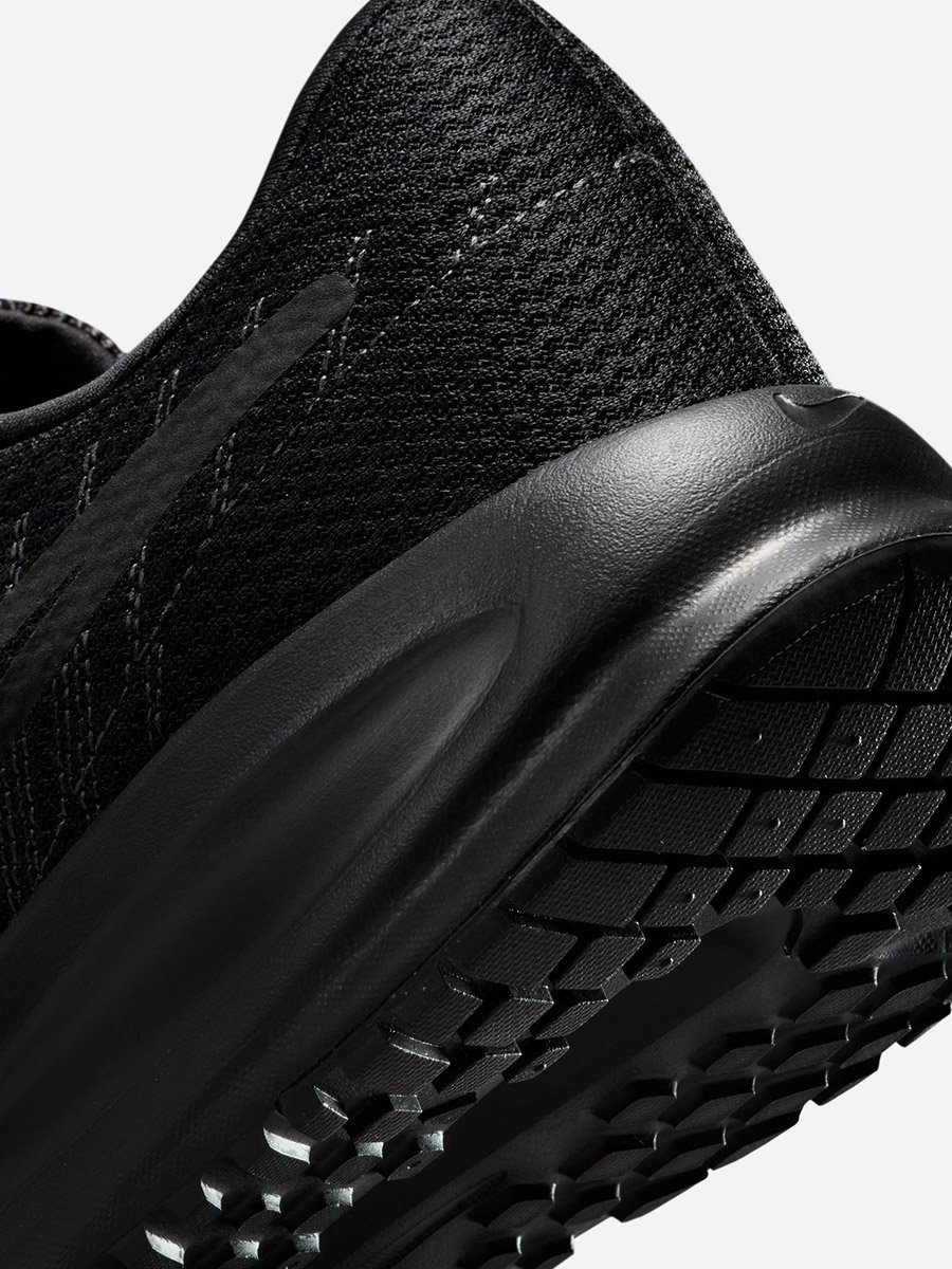 Run Defy Road Running Shoes
