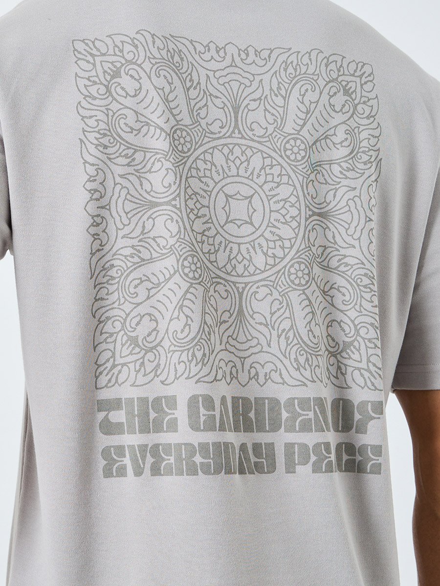 Men Grey Graphic Print Oversized Crew Neck T-Shirt