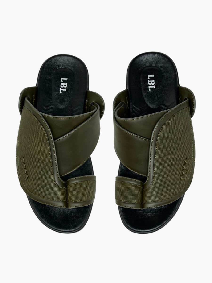 Textured Slip-On Arabic Sandals with Toe Loop