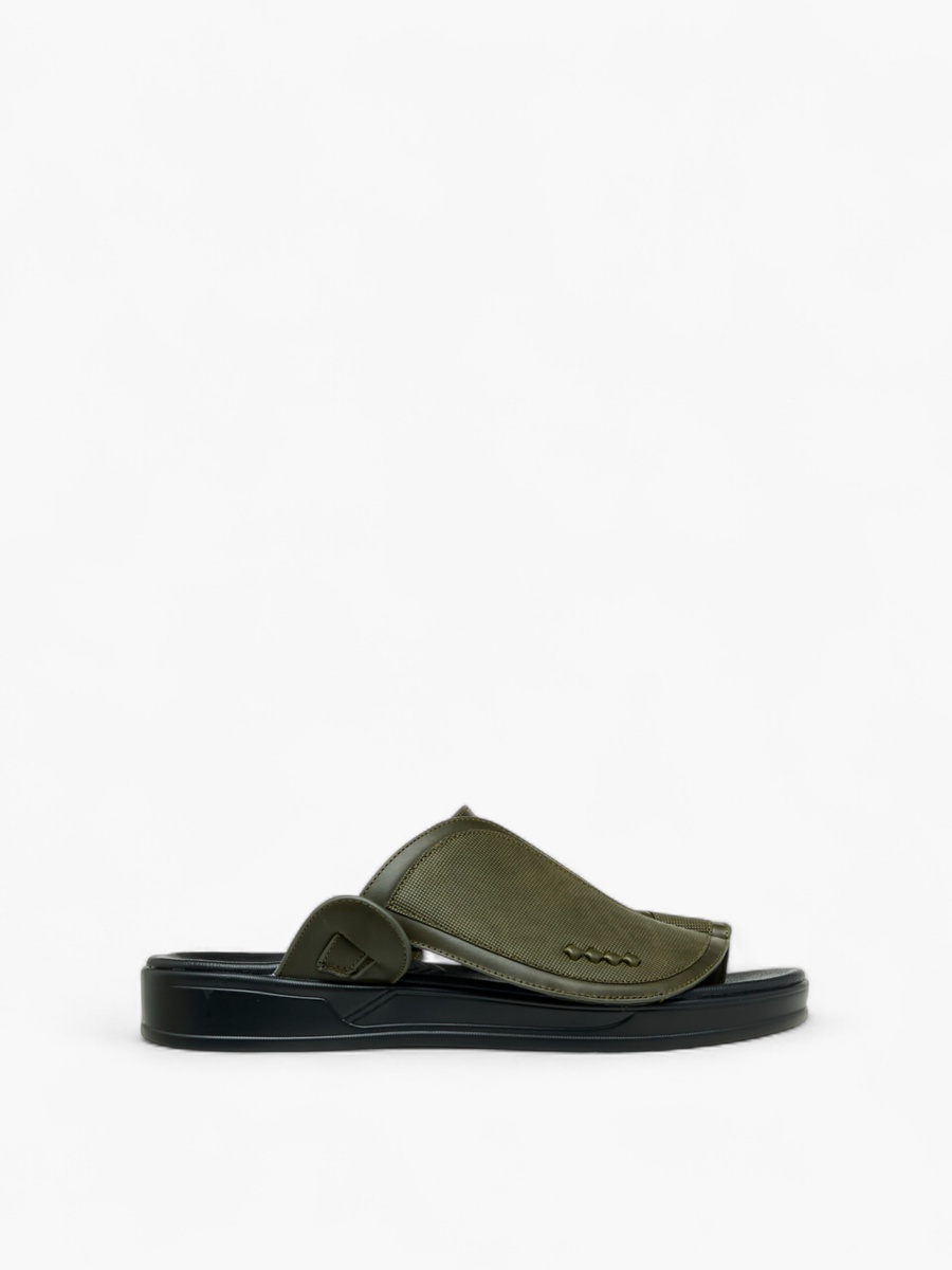 Textured Slip-On Arabic Sandals with Toe Loop