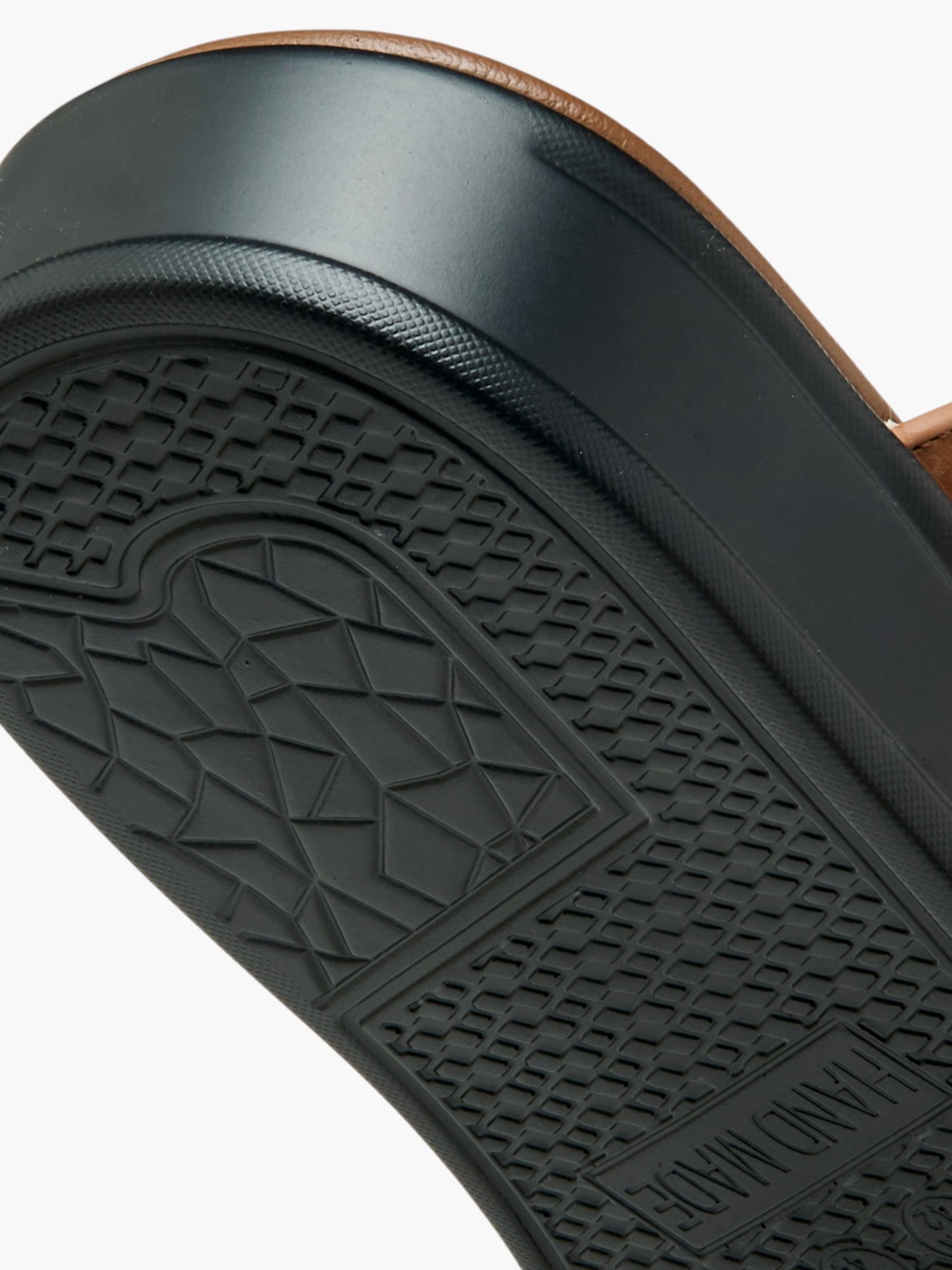 Textured Slip-On Arabic Sandals with Toe Loop