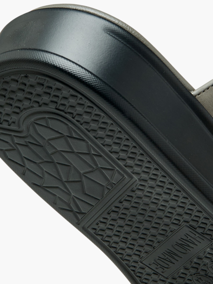Embroidered Slip-On Arabic Sandals with Toe Loop