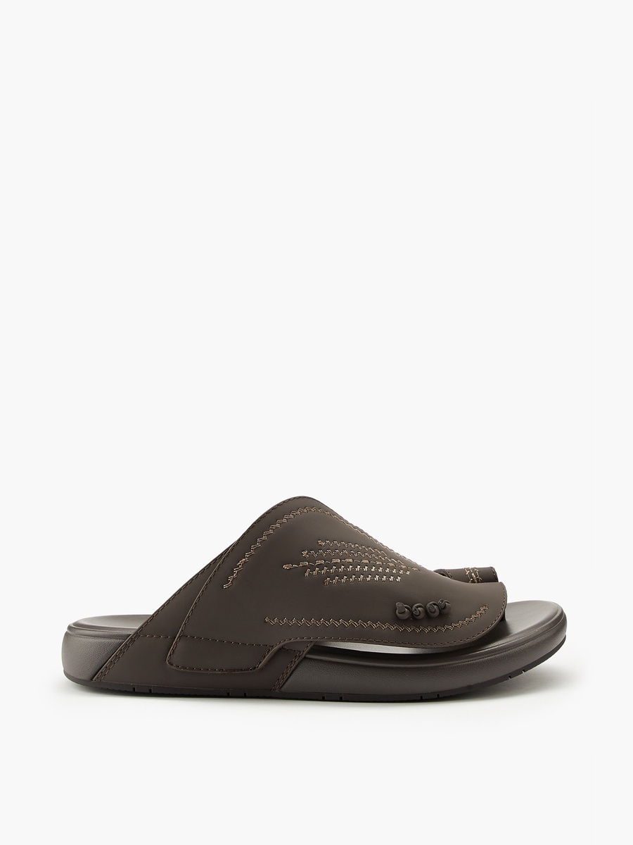 Men Embroidered Arabic Slip-On Sandals