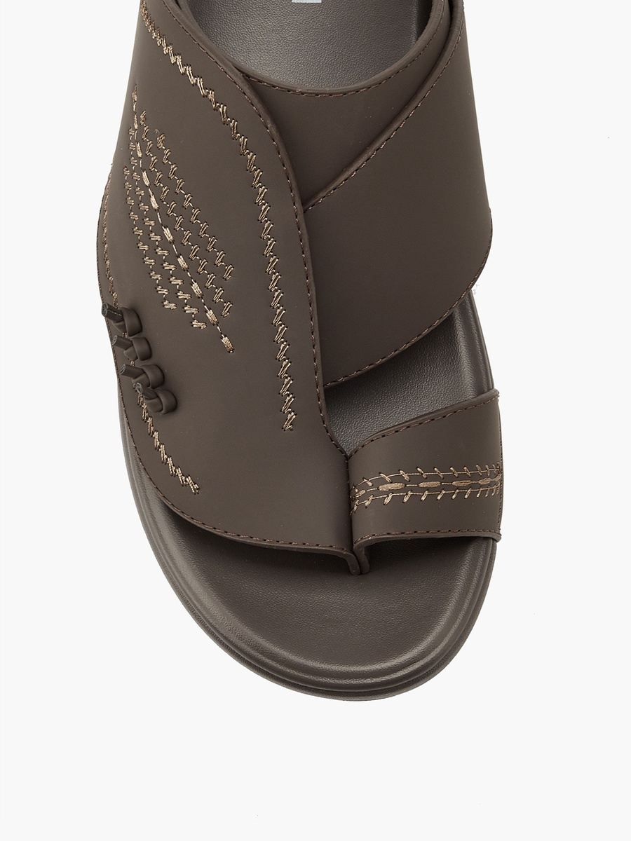 Men Embroidered Arabic Slip-On Sandals