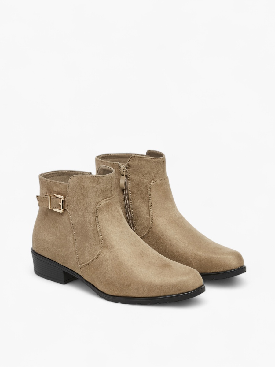 Women Buckle Accent Block Heeled Ankle Boots with Zip Closure