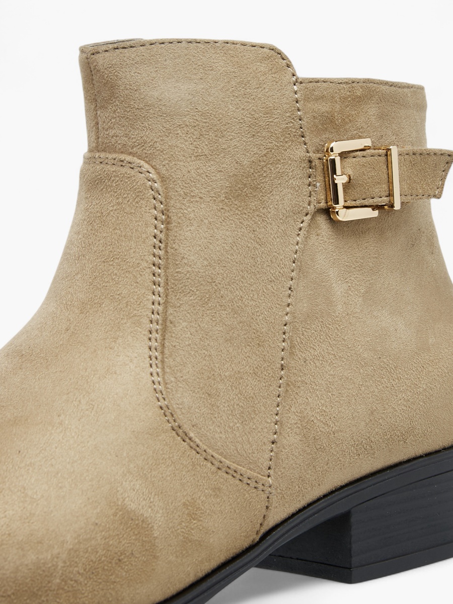 Women Buckle Accent Block Heeled Ankle Boots with Zip Closure