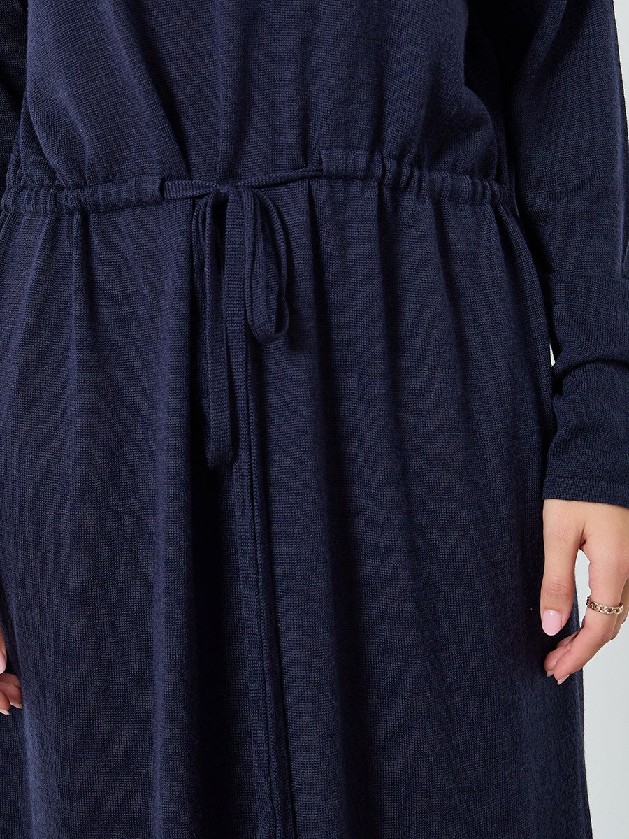 Solid Belted Round Neck Knitted Midi Dress