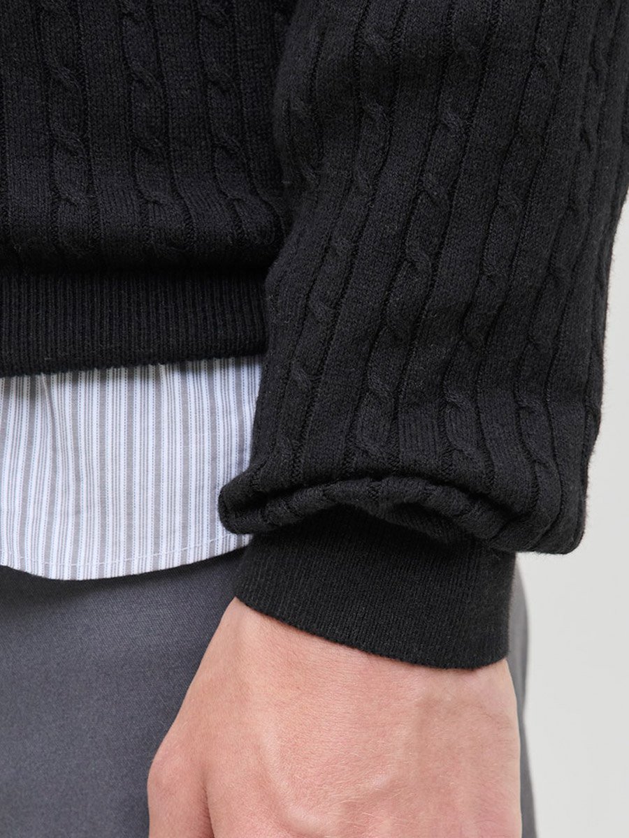 JJEEMIL Textured Cable Knit Sweater