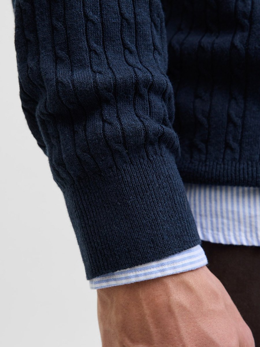 JJEEMIL Textured Cable Knit Sweater