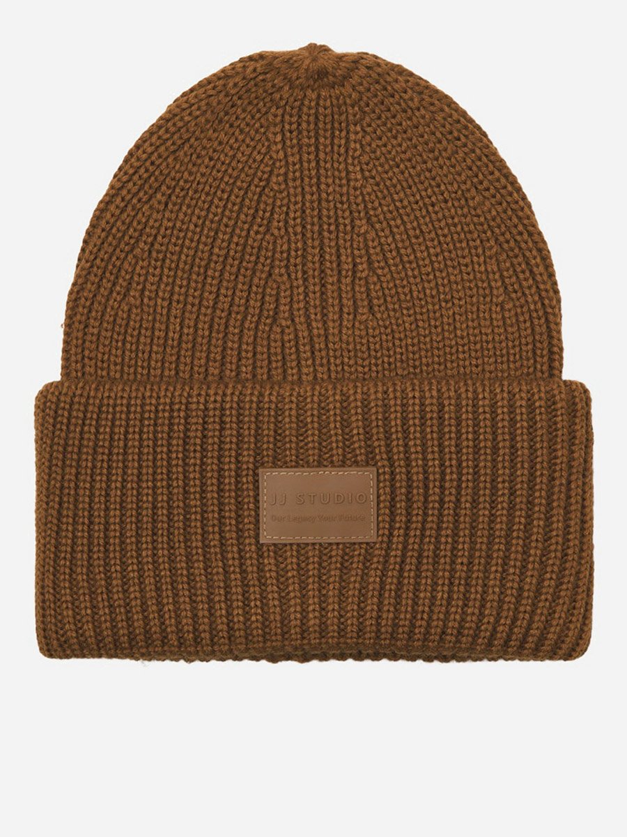 Ribbed Knit Beanie with Patch Detail