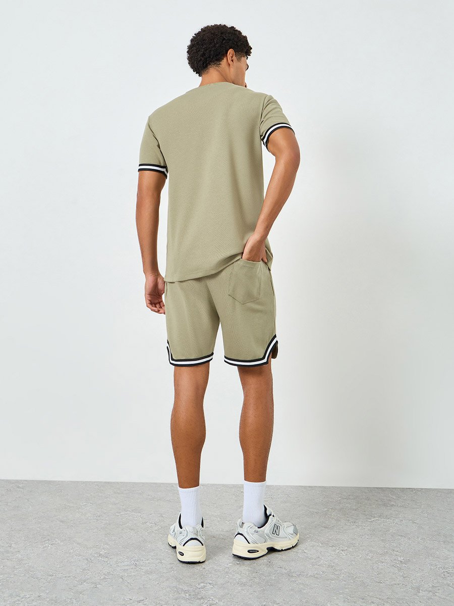 Men Taping Detail Regular Fit T-Shirt and Shorts Co-Ords