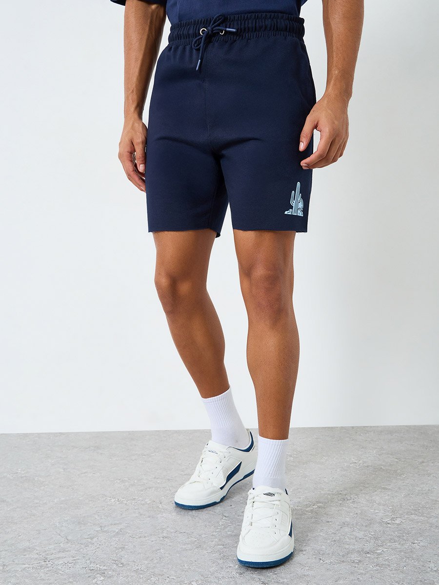 Men Regular Fit Print Detail Shorts