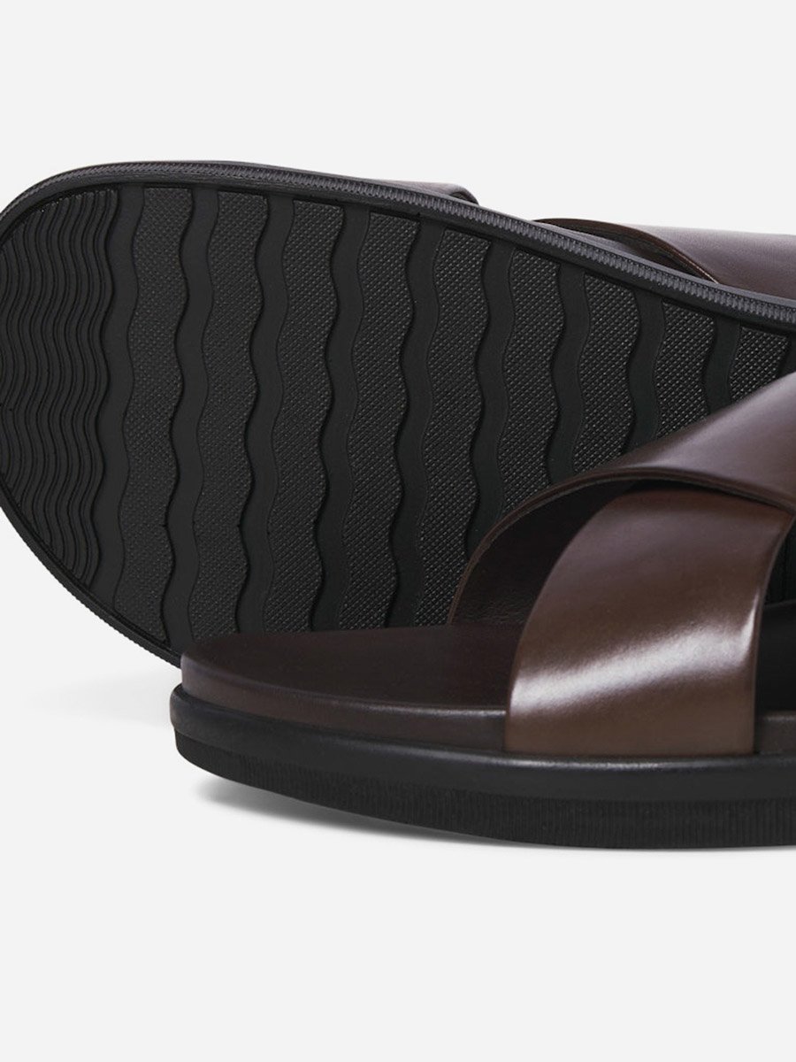 JFWVERONA Cross Strap Sandals
