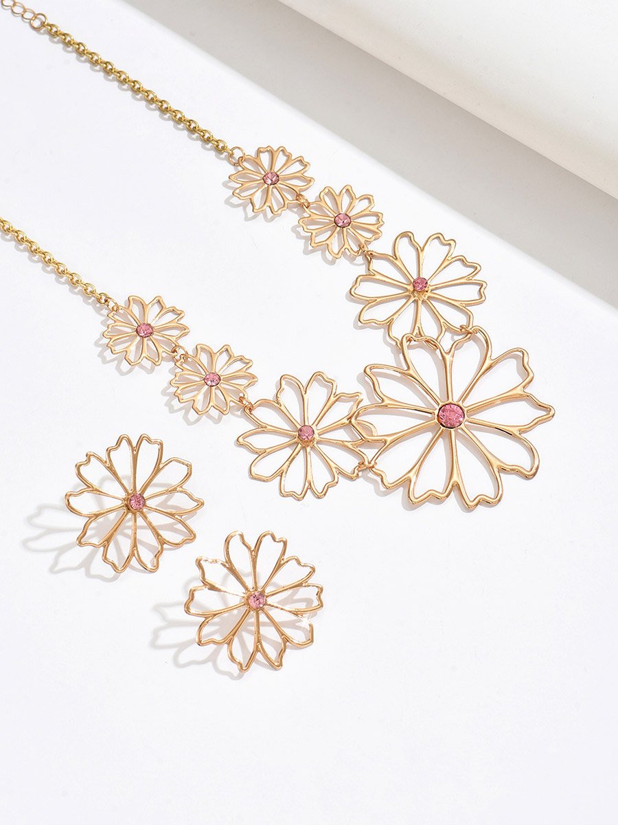 Gold Flower Necklace and Earrings Set