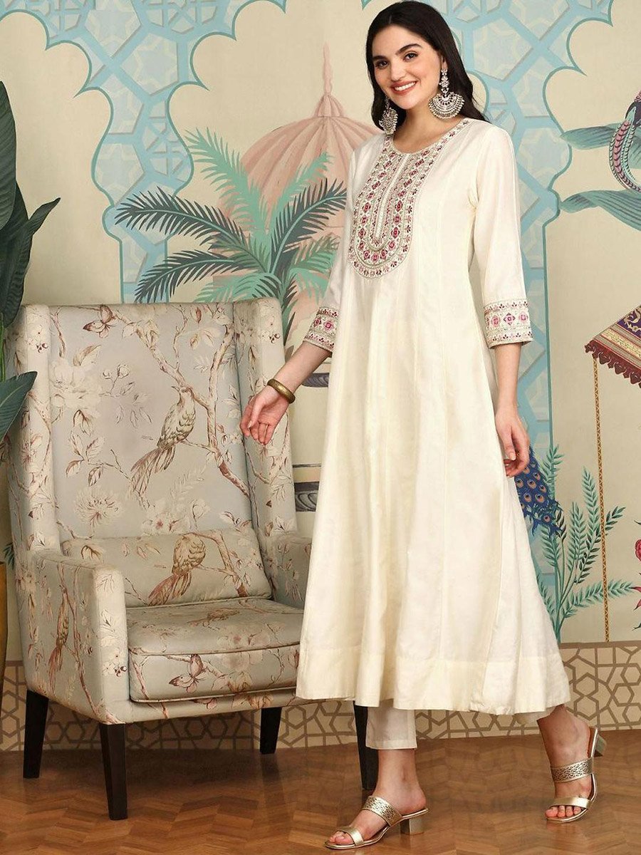 Women Off White Kurta with Pants and Dupatta Set