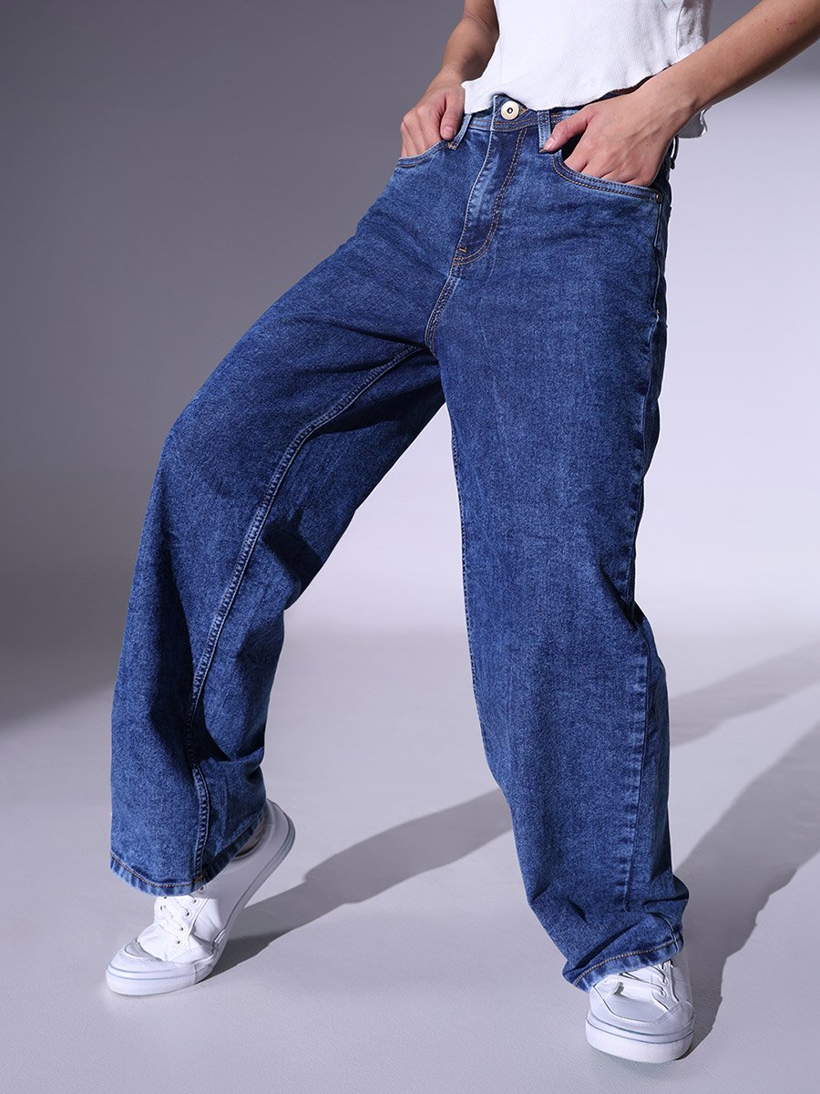 Women Relaxed Fit High-Rise Jeans