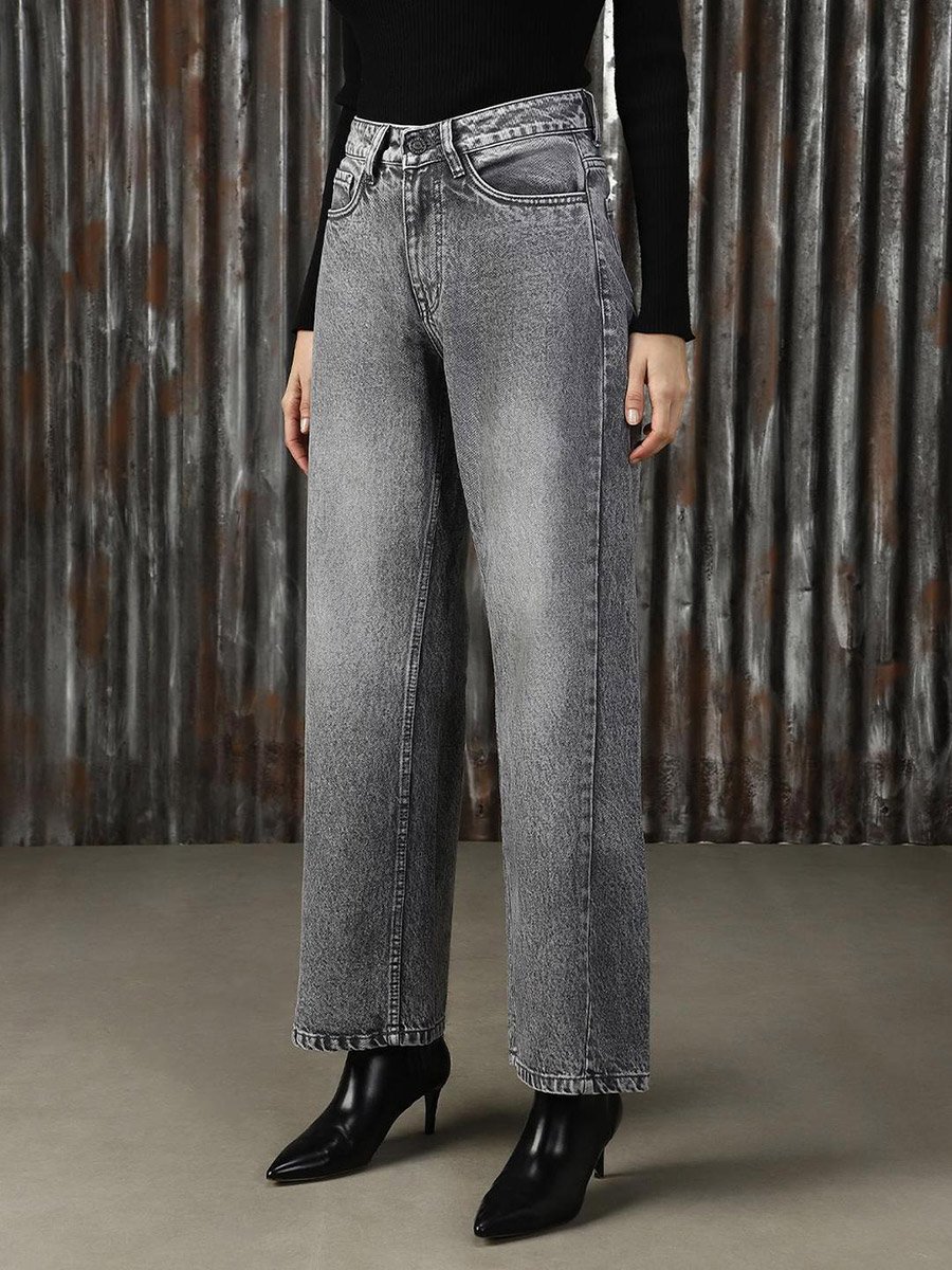 High Rise Baggy Fit Light Fade Jeans