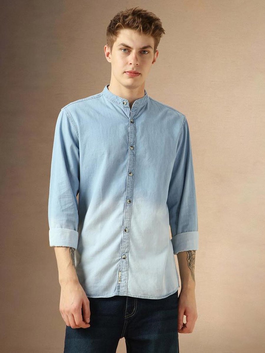 Men Blue Slim Fit Faded Casual Chambray Shirt