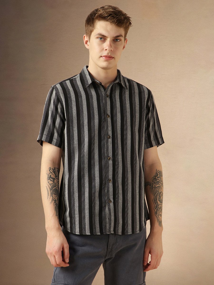 Men Relaxed Fit Striped Waffle Knit Casual Shirt