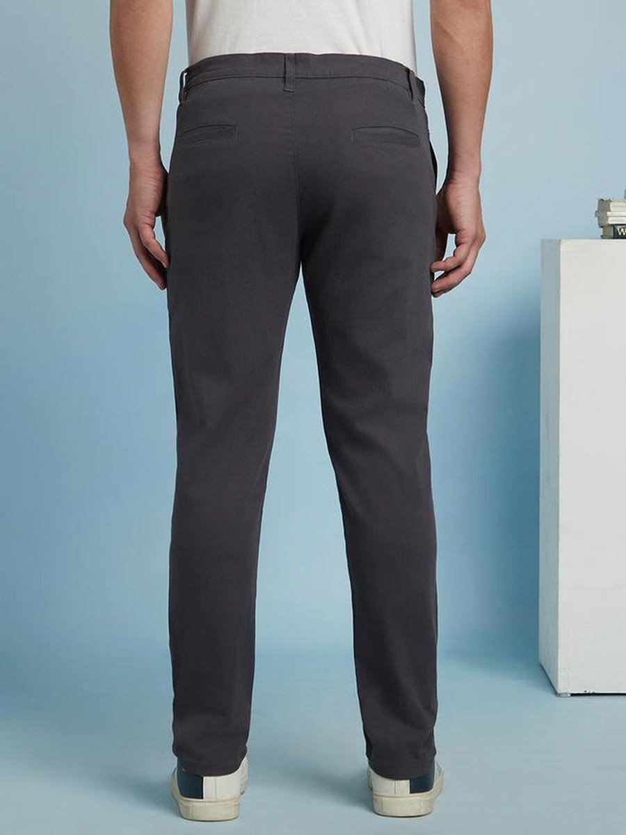 Men Grey Solid Slim Fit Chino Pants