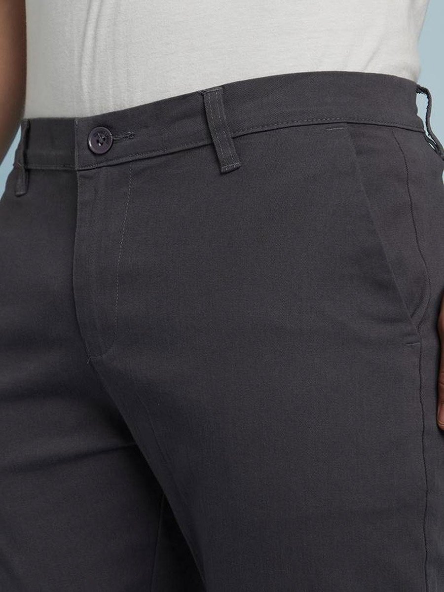 Men Grey Solid Slim Fit Chino Pants