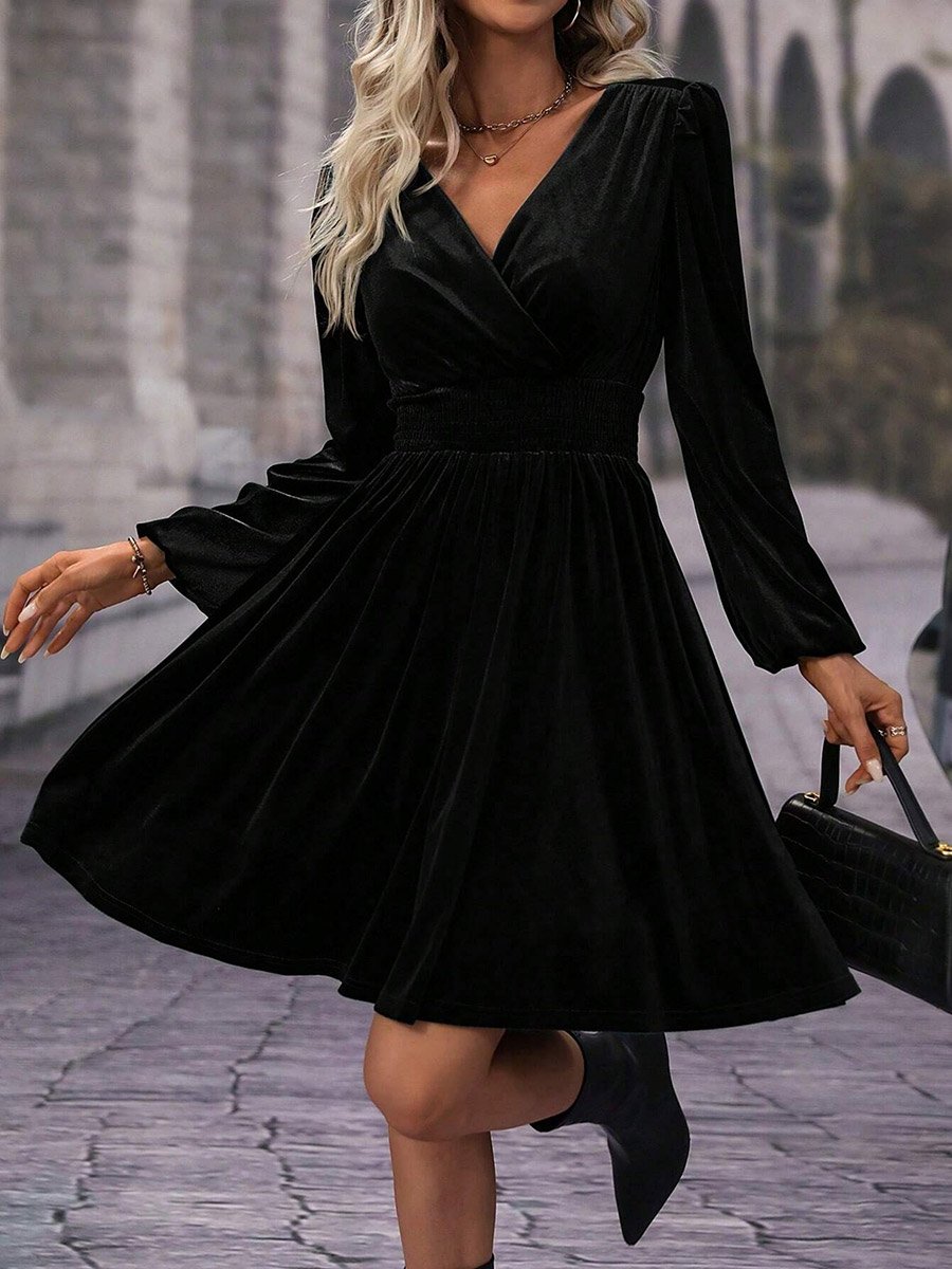 Women Black Velvet A-Line Mini Dress For Women at Bahrain | Styli Women Black Velvet A-Line Mini Dress For Women at Bahrain | Styli