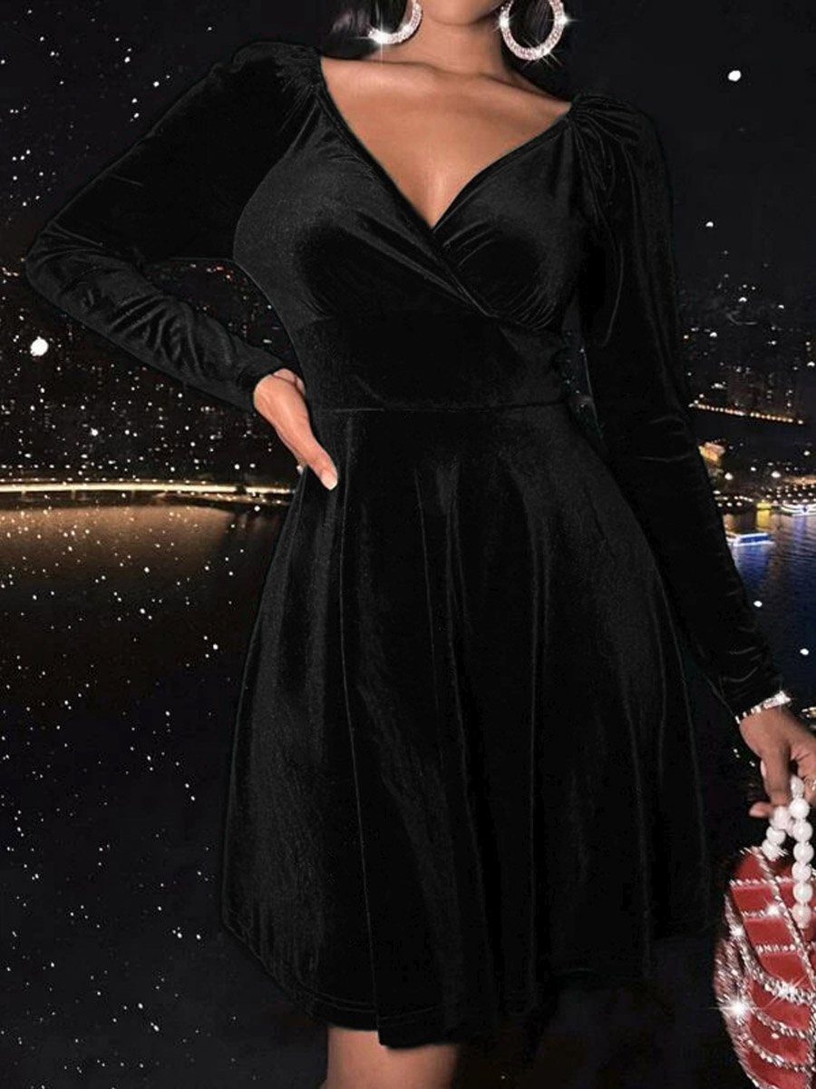 Women Black Velvet Look V-Neck Mini Dress