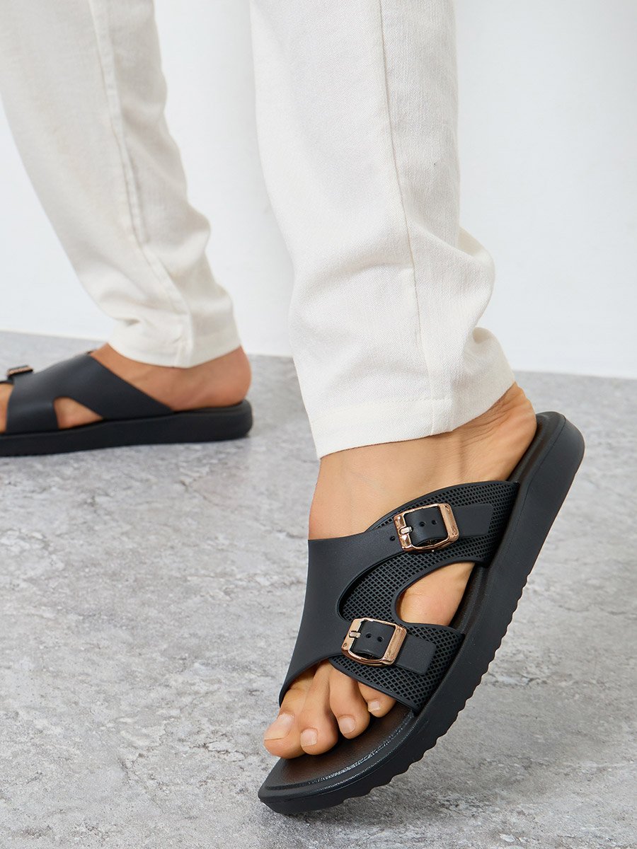 Buckle Detail Adjustable Strap Sandals