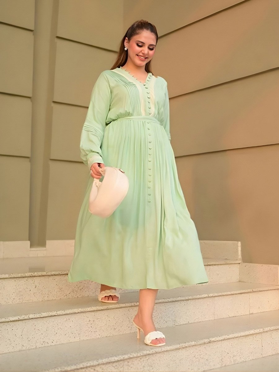 Women Pleated Button Loop Maxi Dress