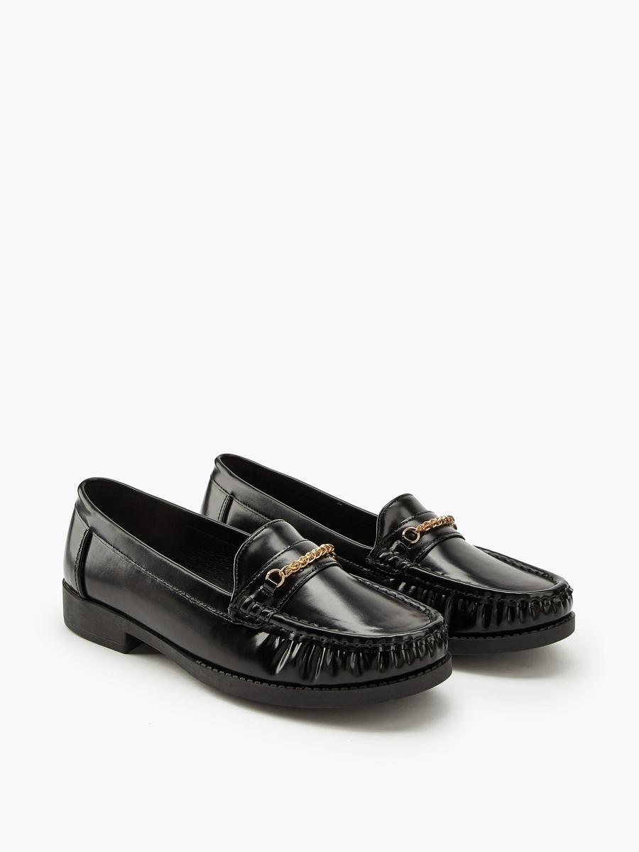 Chain Detail Slip-On Loafers
