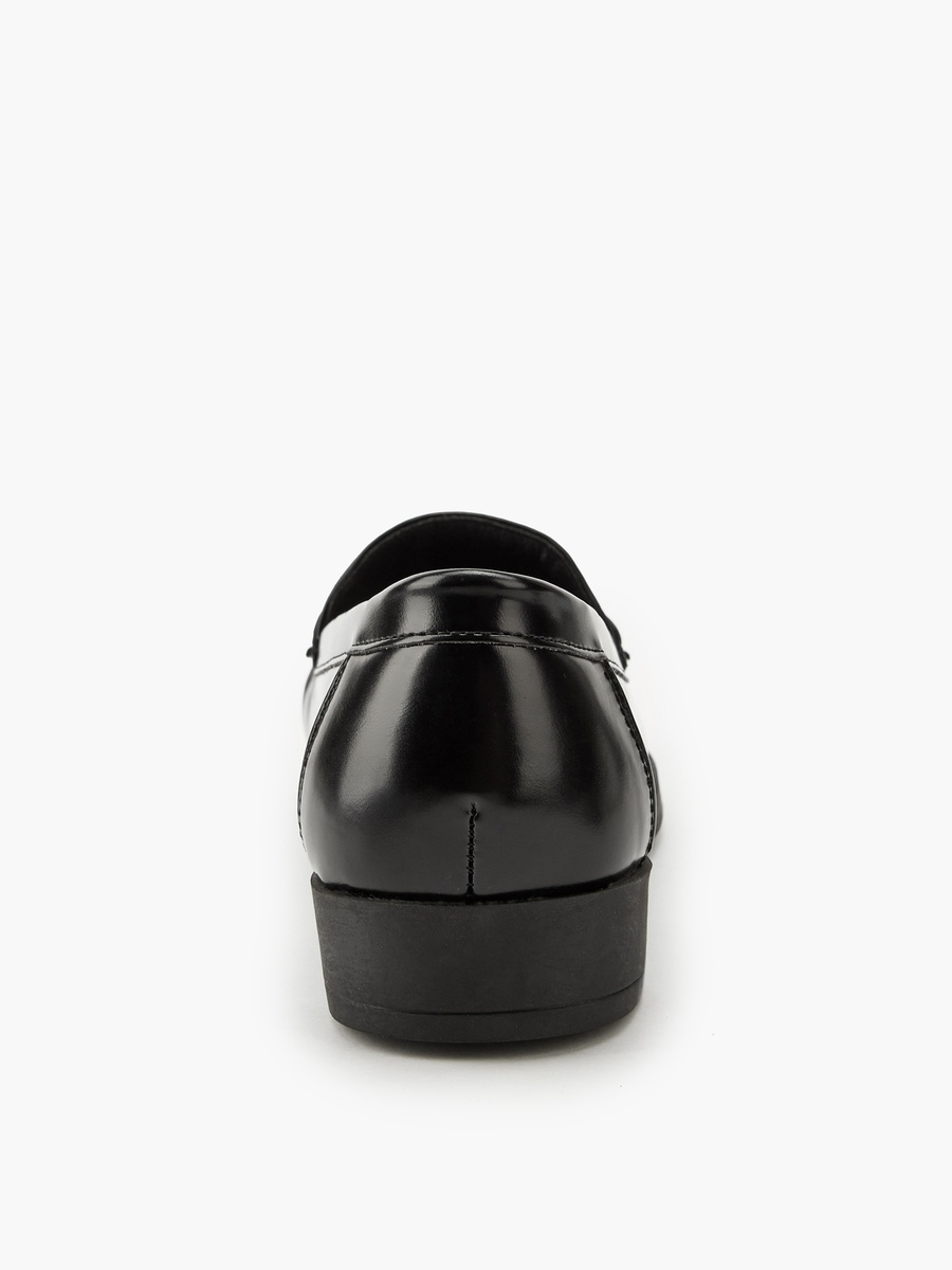 Chain Detail Slip-On Loafers