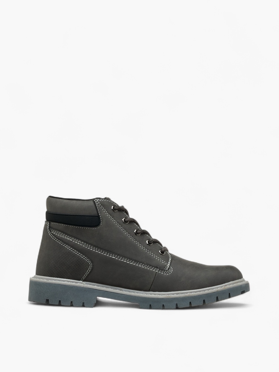 Panelled Lace-Up Chukka Boots
