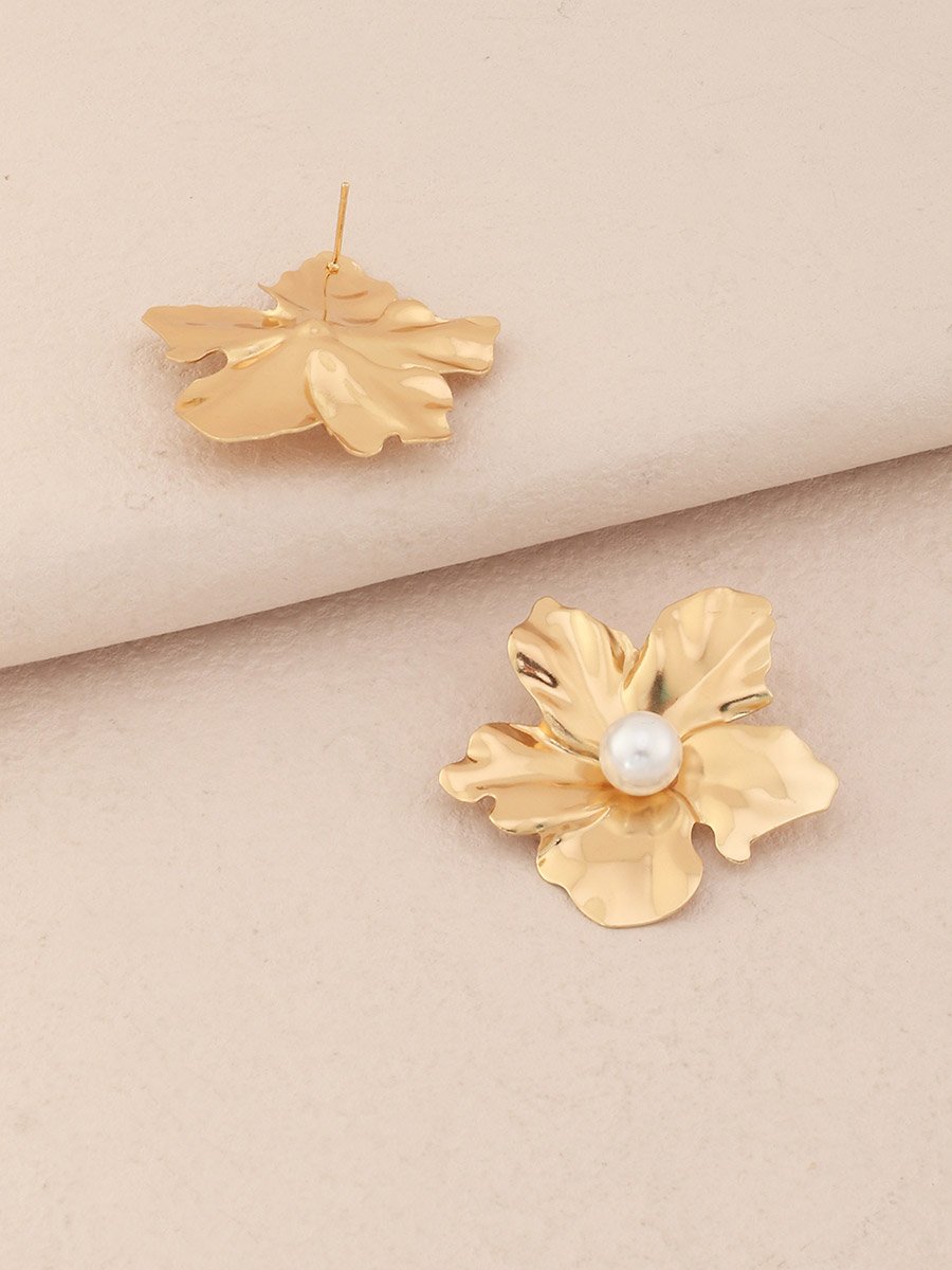 Floral Faux Pearl Embellished Earrings