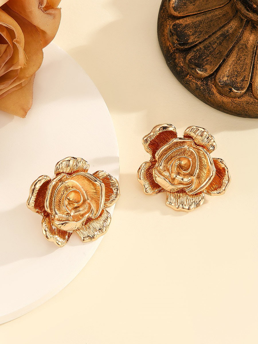 Golden Floral Textured Earrings