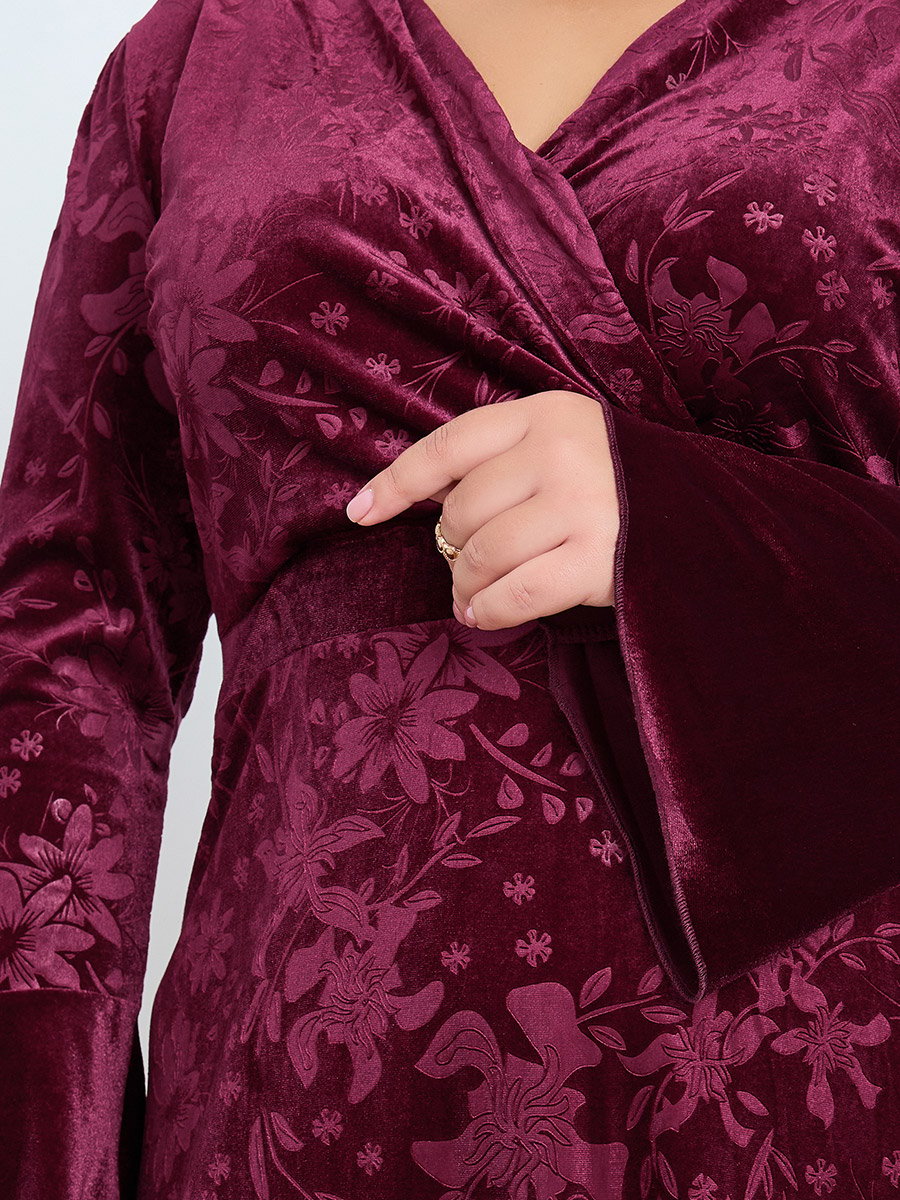 Plus Size Burgundy Floral Velvet Maxi Dress For Women at Saudi | Styli