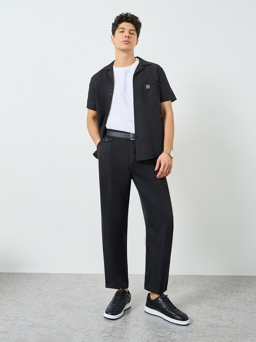 Men Black Slant Pocket Pleated Straight Leg Pants