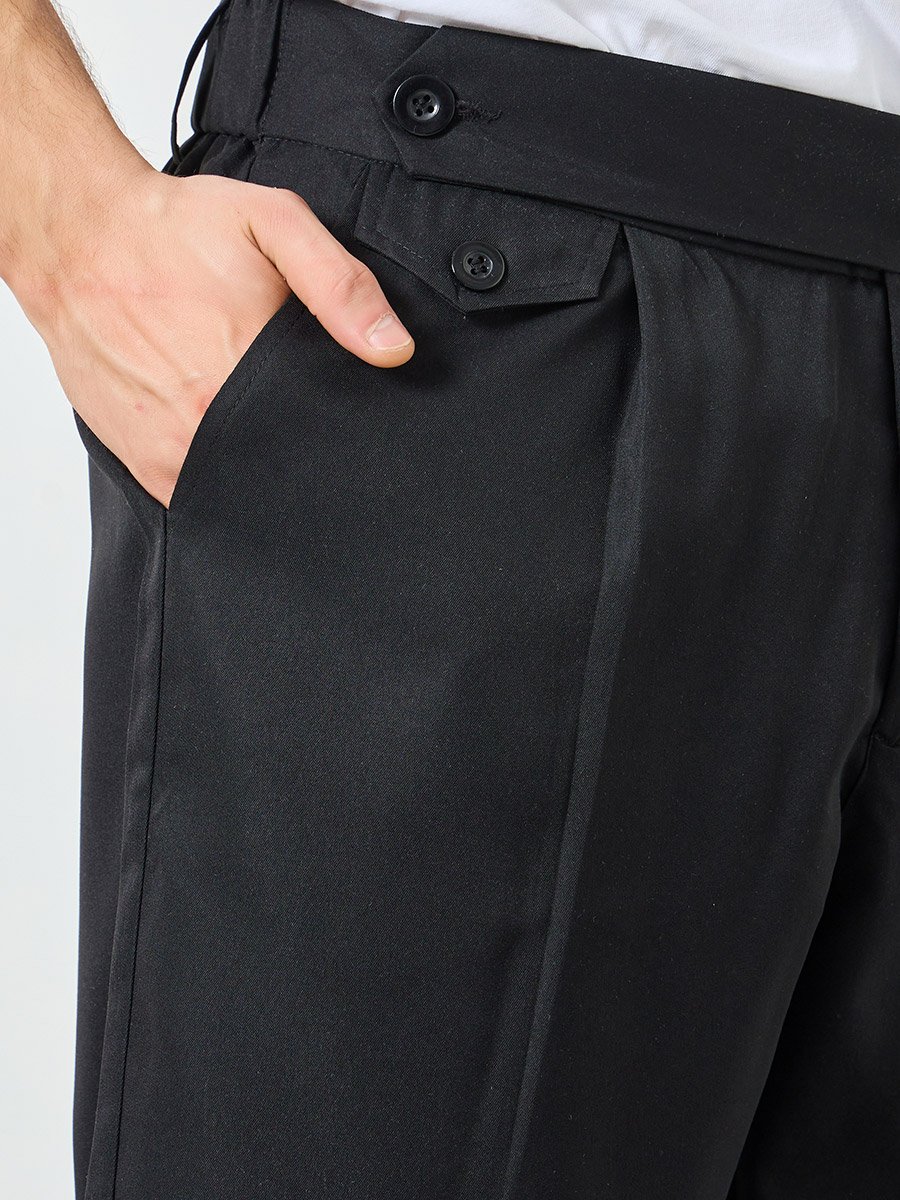 Men Black Slant Pocket Pleated Straight Leg Pants