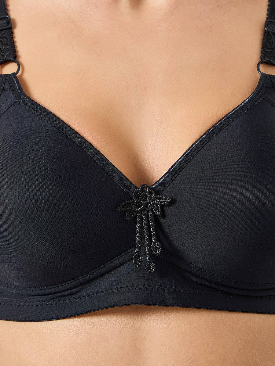 Solid Tassel Decoration Detail Padded Non Wired Bra