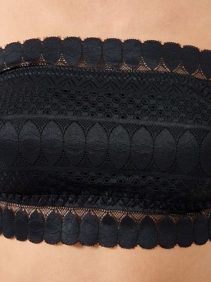Solid Lace Strapless Non-wired Bra with Briefs Lingerie Set